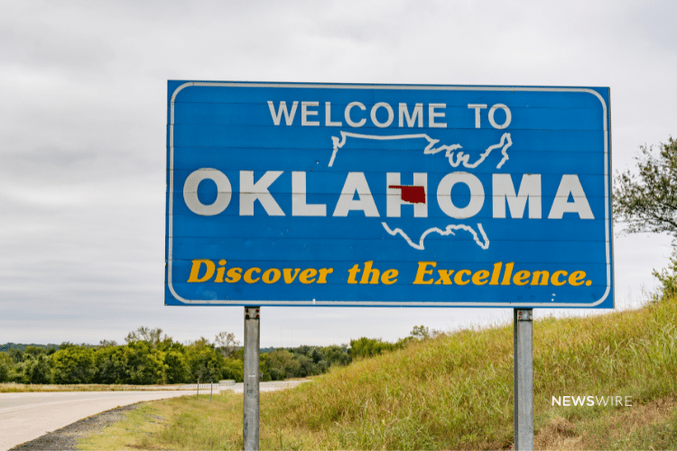 Picture of a "Welcome to Oklahoma" road sign. Image is being used for a Newswire blog post about the top media outlets in Oklahoma.