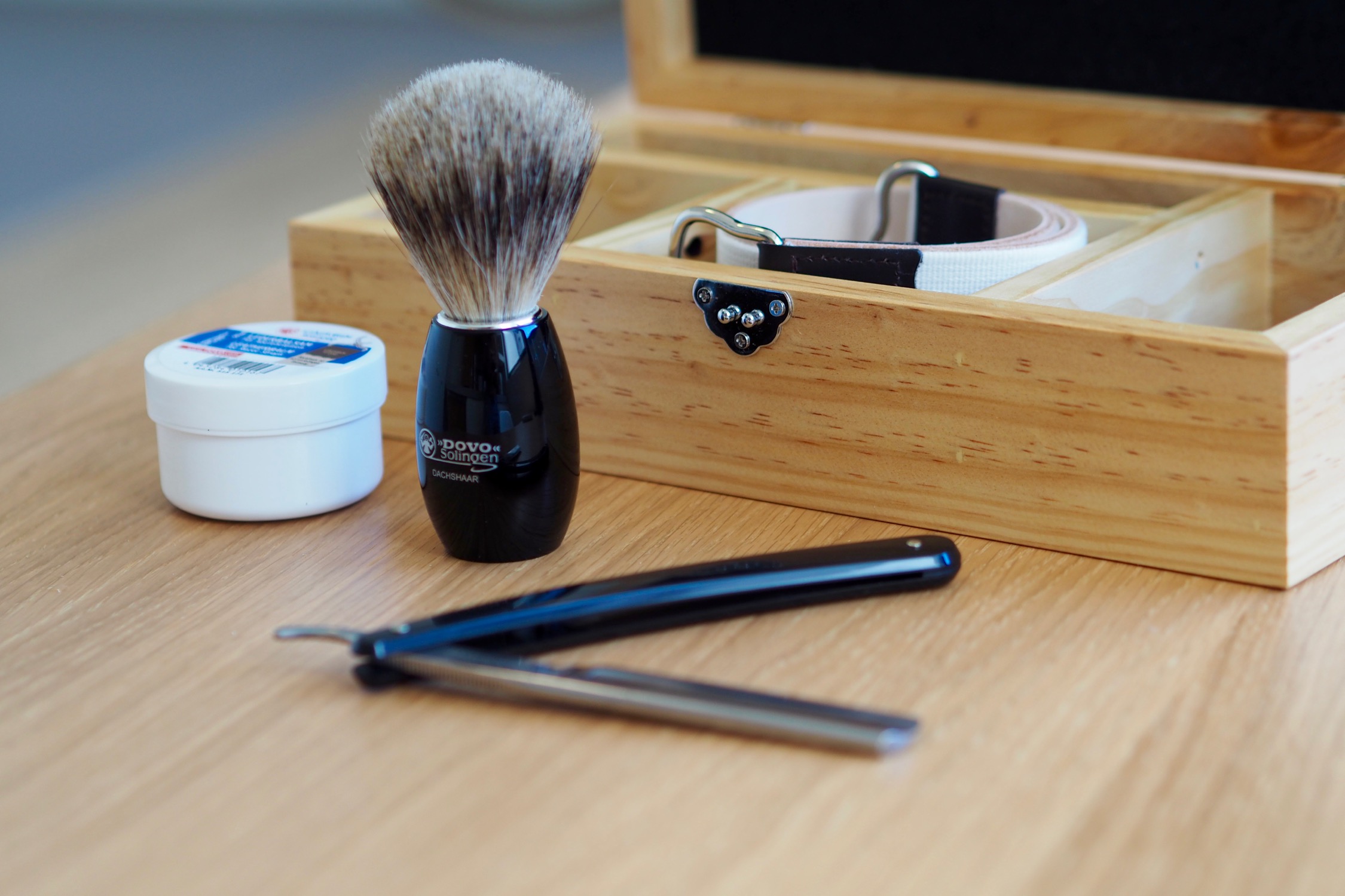 New Product Announcement Beginner's Cut Throat Razor Kit Newswire